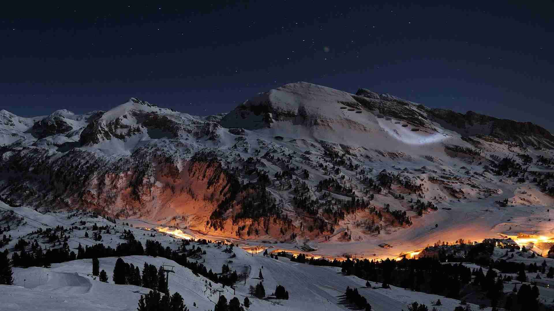 Winter mountains scene AnteAr