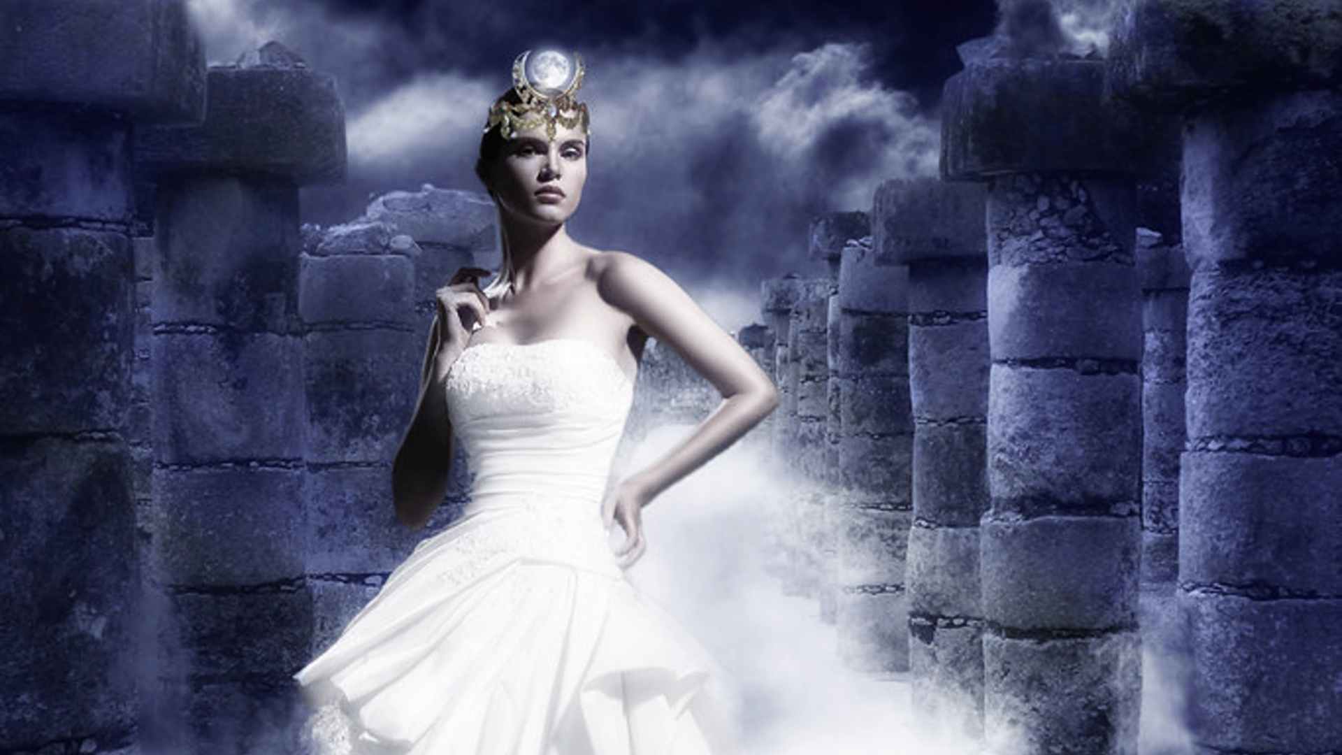 Selene in the Temple AnteAr